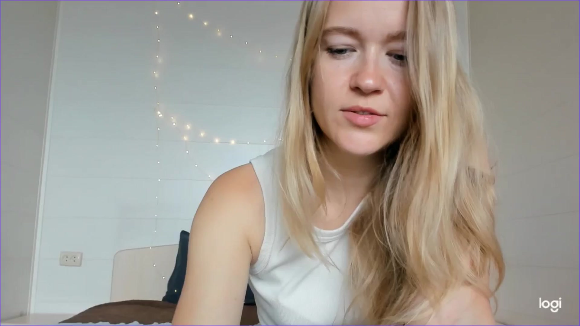 Gallery image thumbnail from Angel_Kristy's myfreecams stream on, 07/07/2025, 03:11 image 16 of 20