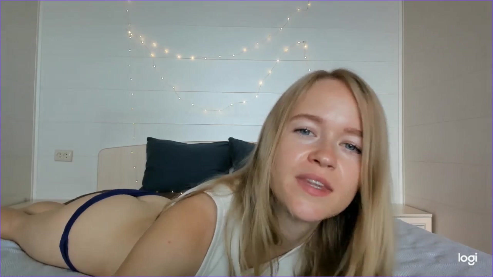 Gallery image thumbnail from Angel_Kristy's myfreecams stream on, 07/07/2025, 04:58 image 8 of 20