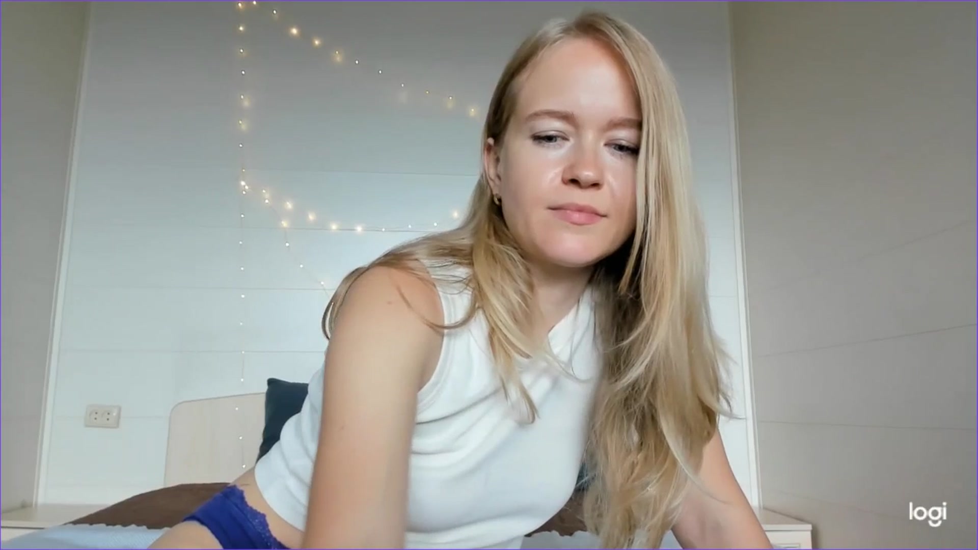 Gallery image thumbnail from Angel_Kristy's myfreecams stream on, 07/07/2025, 04:58 image 17 of 20