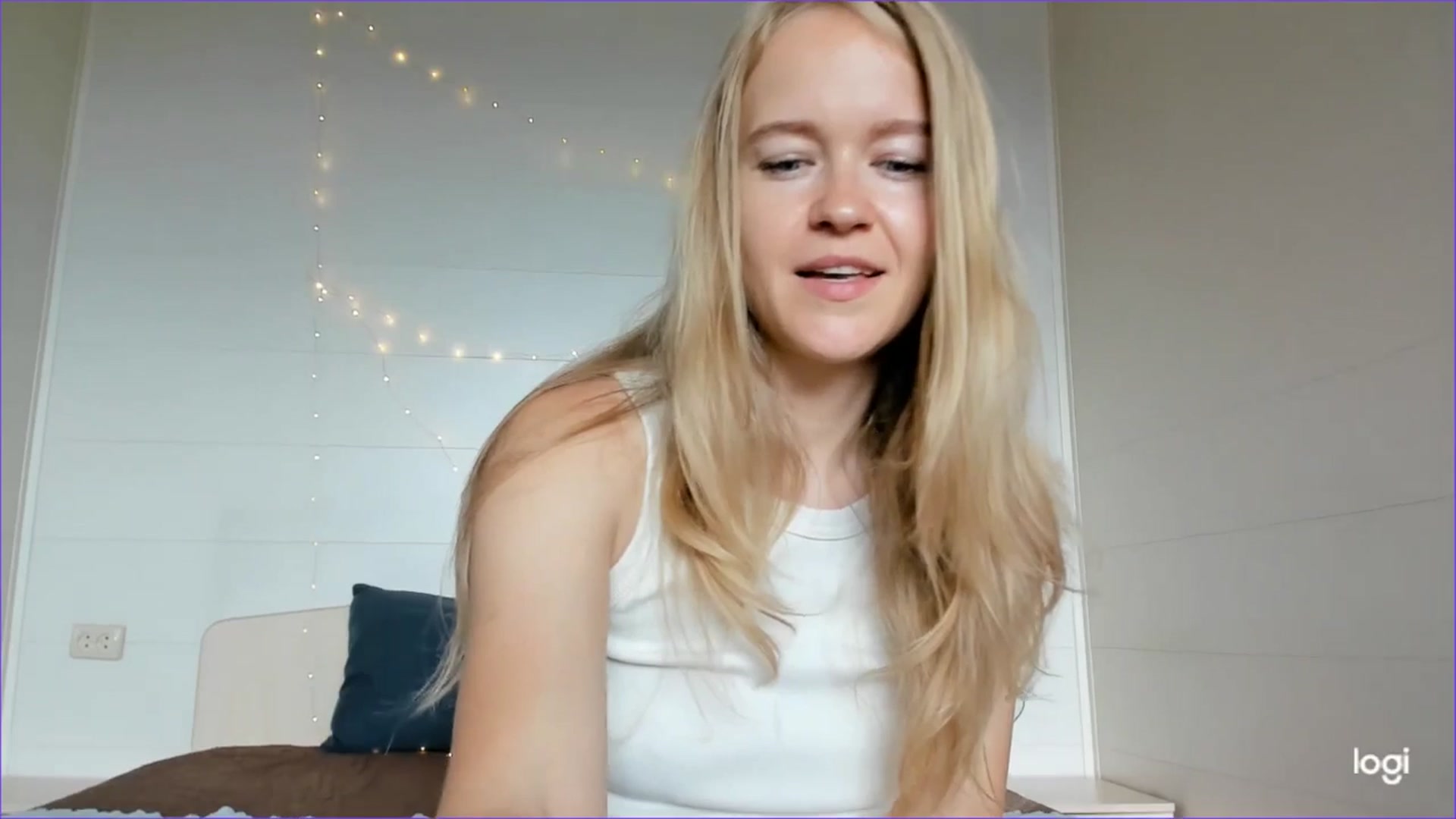 Gallery image thumbnail from Angel_Kristy's myfreecams stream on, 07/07/2025, 04:58 image 15 of 20