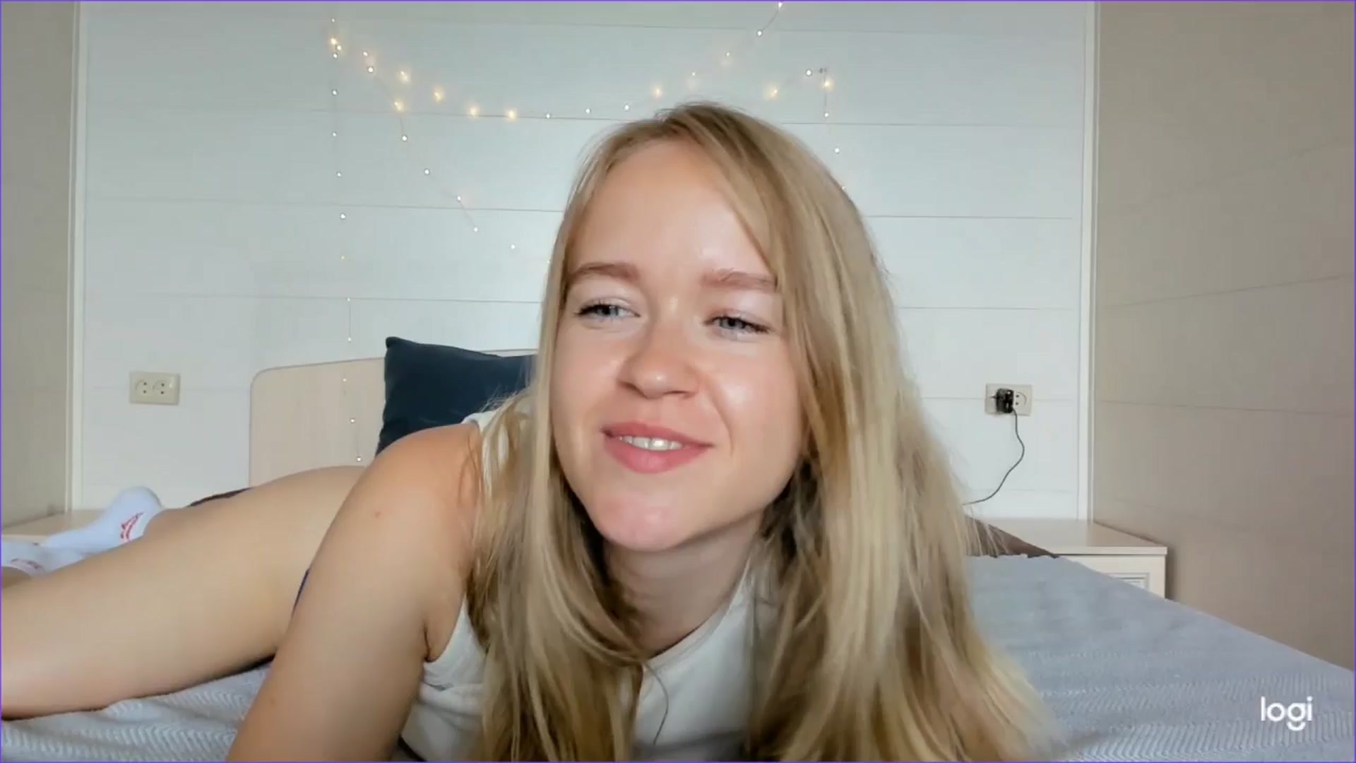Gallery image thumbnail from Angel_Kristy's myfreecams stream on, 07/07/2025, 04:58 image 3 of 20
