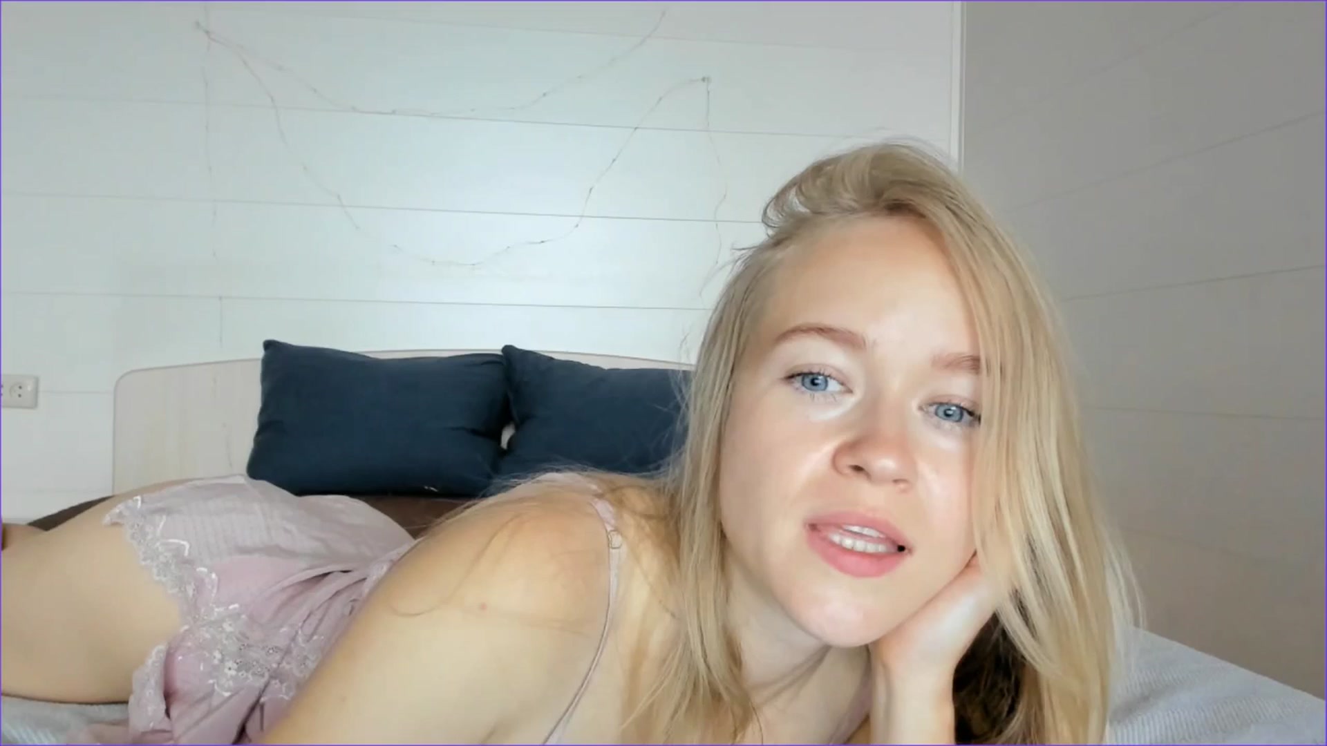 Gallery image thumbnail from Angel_Kristy's myfreecams stream on, 07/08/2025, 02:50 image 1 of 20