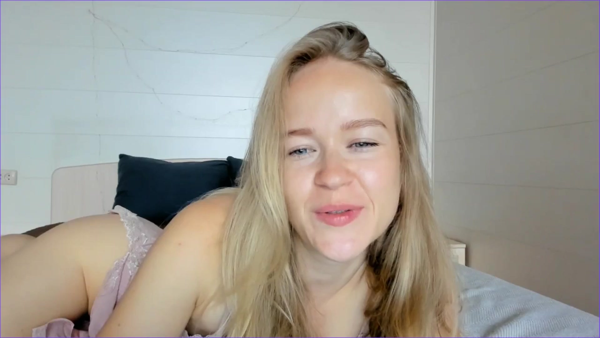 Gallery image thumbnail from Angel_Kristy's myfreecams stream on, 07/08/2025, 02:50 image 10 of 20