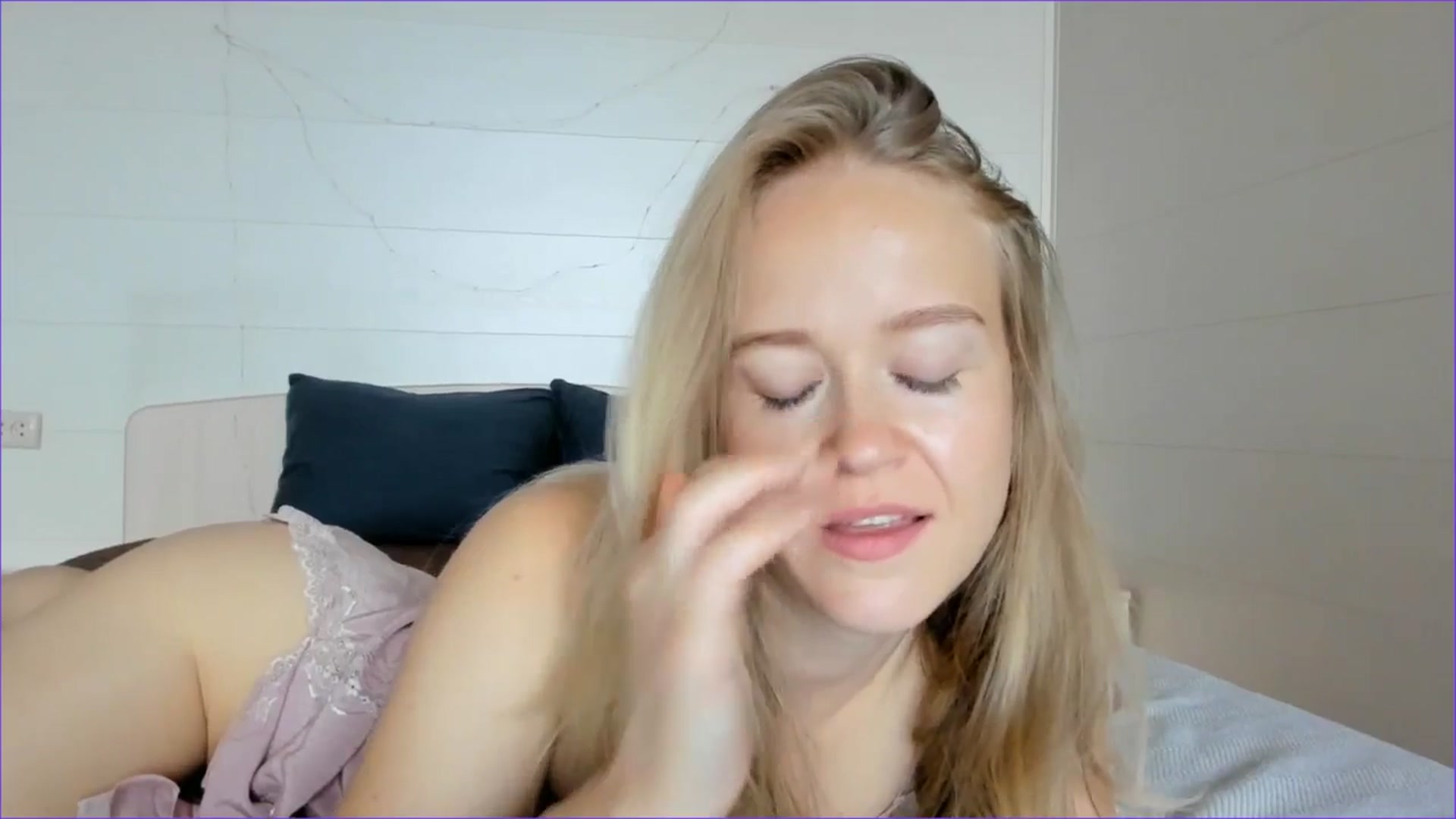 Gallery image thumbnail from Angel_Kristy's myfreecams stream on, 07/08/2025, 02:50 image 9 of 20
