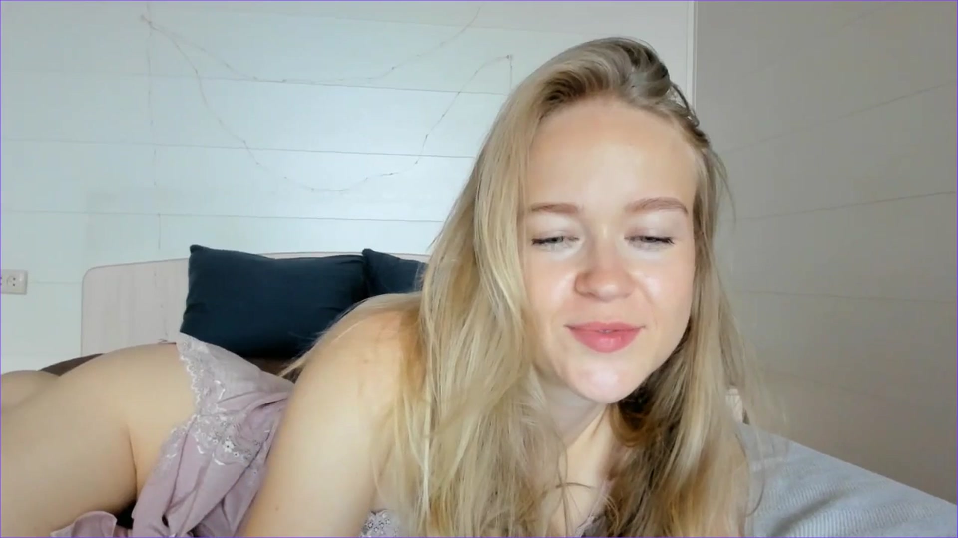 Gallery image thumbnail from Angel_Kristy's myfreecams stream on, 07/08/2025, 02:50 image 5 of 20
