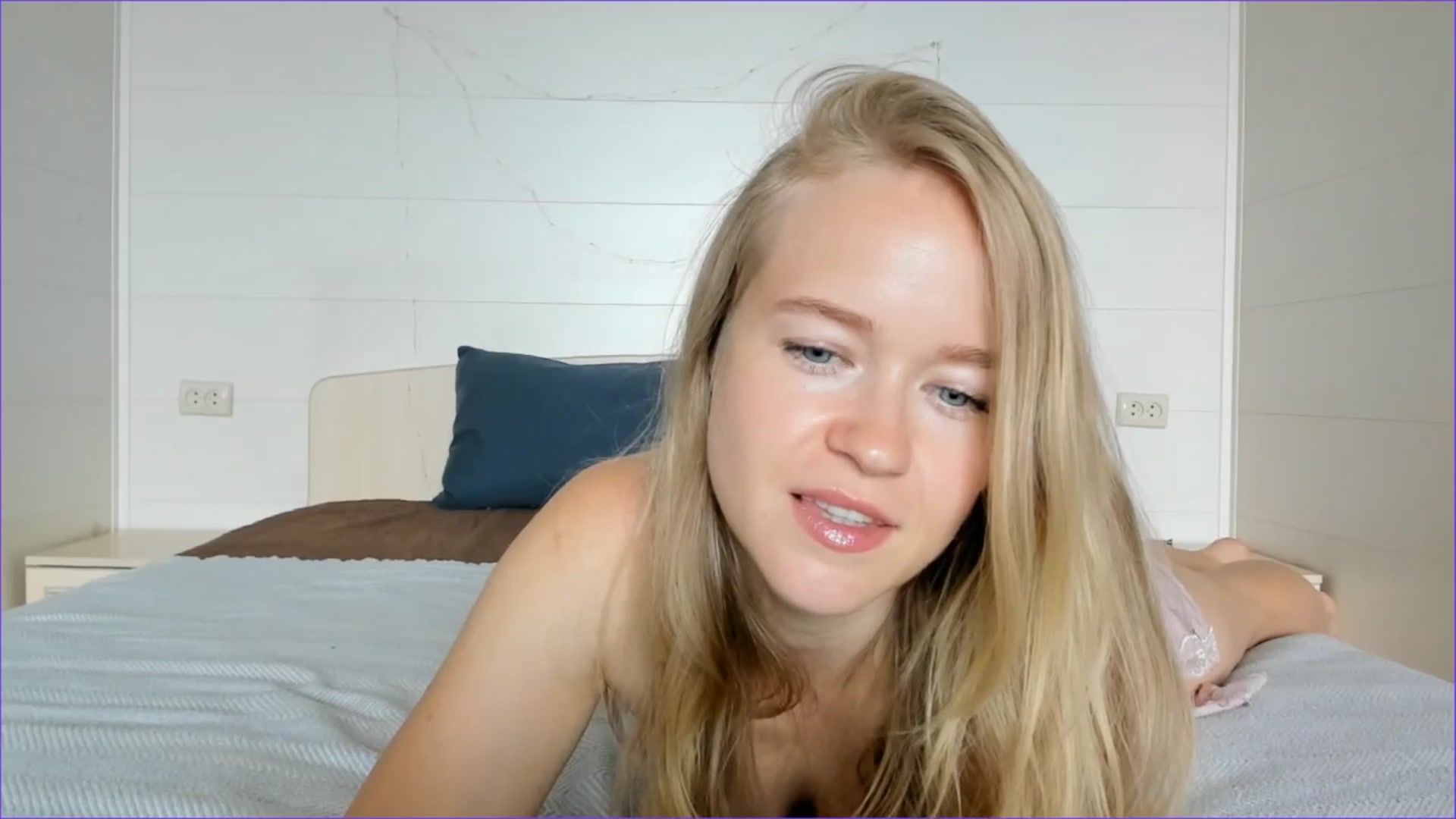 Gallery image thumbnail from Angel_Kristy's myfreecams stream on, 07/08/2025, 05:03 image 5 of 20