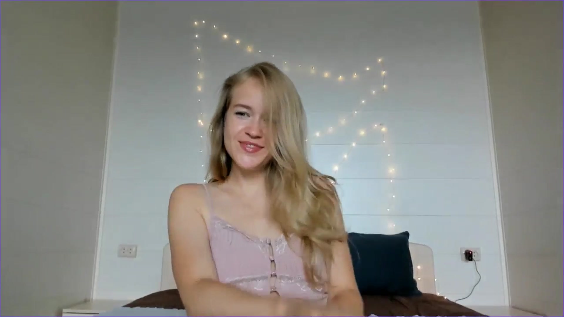 Gallery image thumbnail from Angel_Kristy's myfreecams stream on, 07/08/2025, 05:03 image 10 of 20