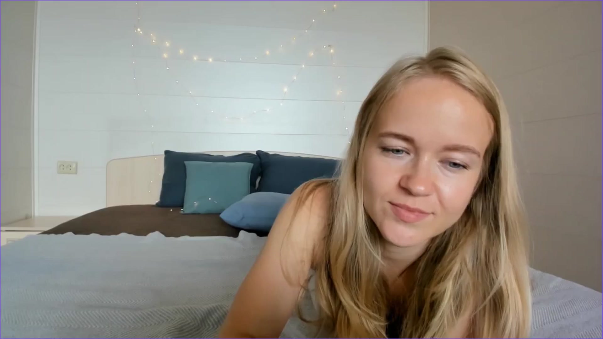 Gallery image thumbnail from Angel_Kristy's myfreecams stream on, 07/12/2025, 07:33 image 5 of 20