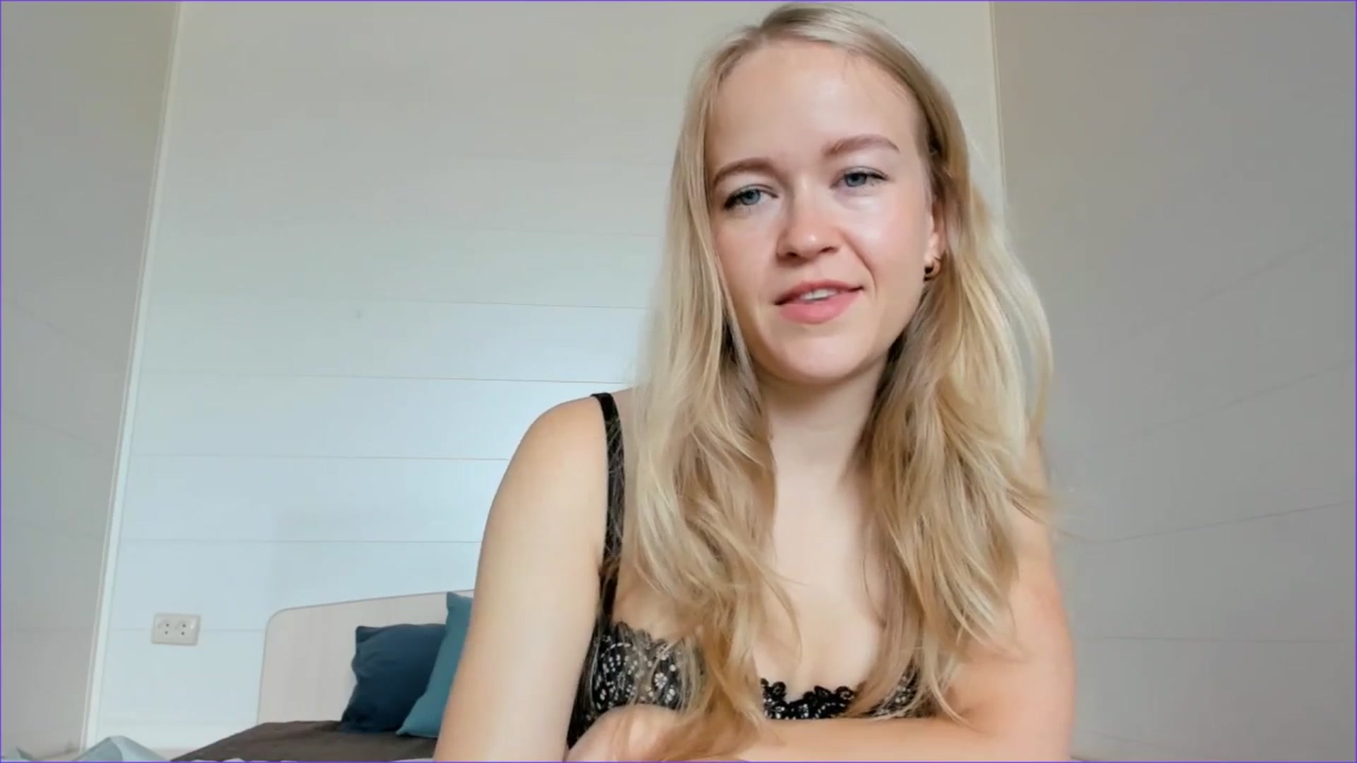Gallery image thumbnail from Angel_Kristy's myfreecams stream on, 07/17/2025, 02:47 image 14 of 20