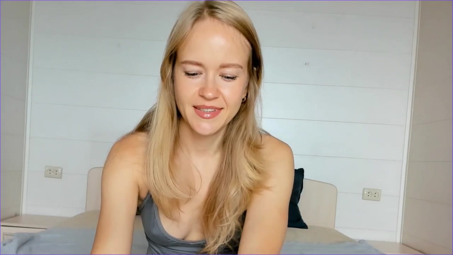 Gallery image thumbnail from Angel_Kristy's myfreecams stream on, 07/22/2025, 03:27 image 2 of 20