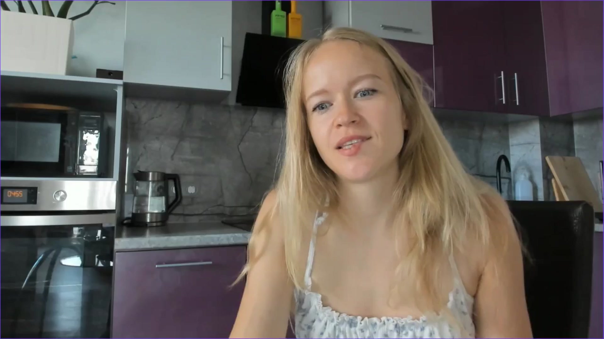 Gallery image thumbnail from Angel_Kristy's myfreecams stream on, 07/31/2025, 01:59 image 18 of 20