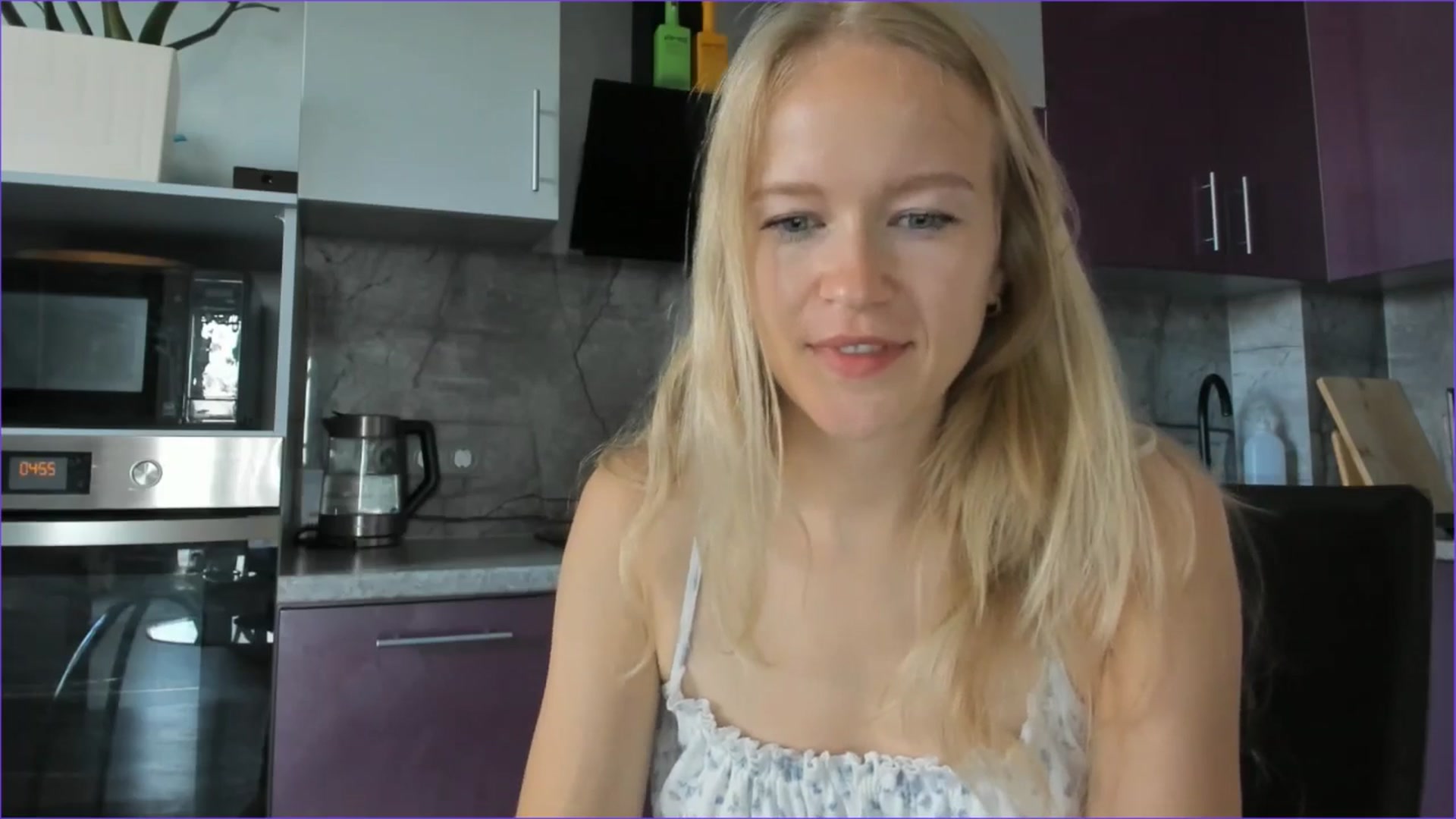 Gallery image thumbnail from Angel_Kristy's myfreecams stream on, 07/31/2025, 01:59 image 19 of 20
