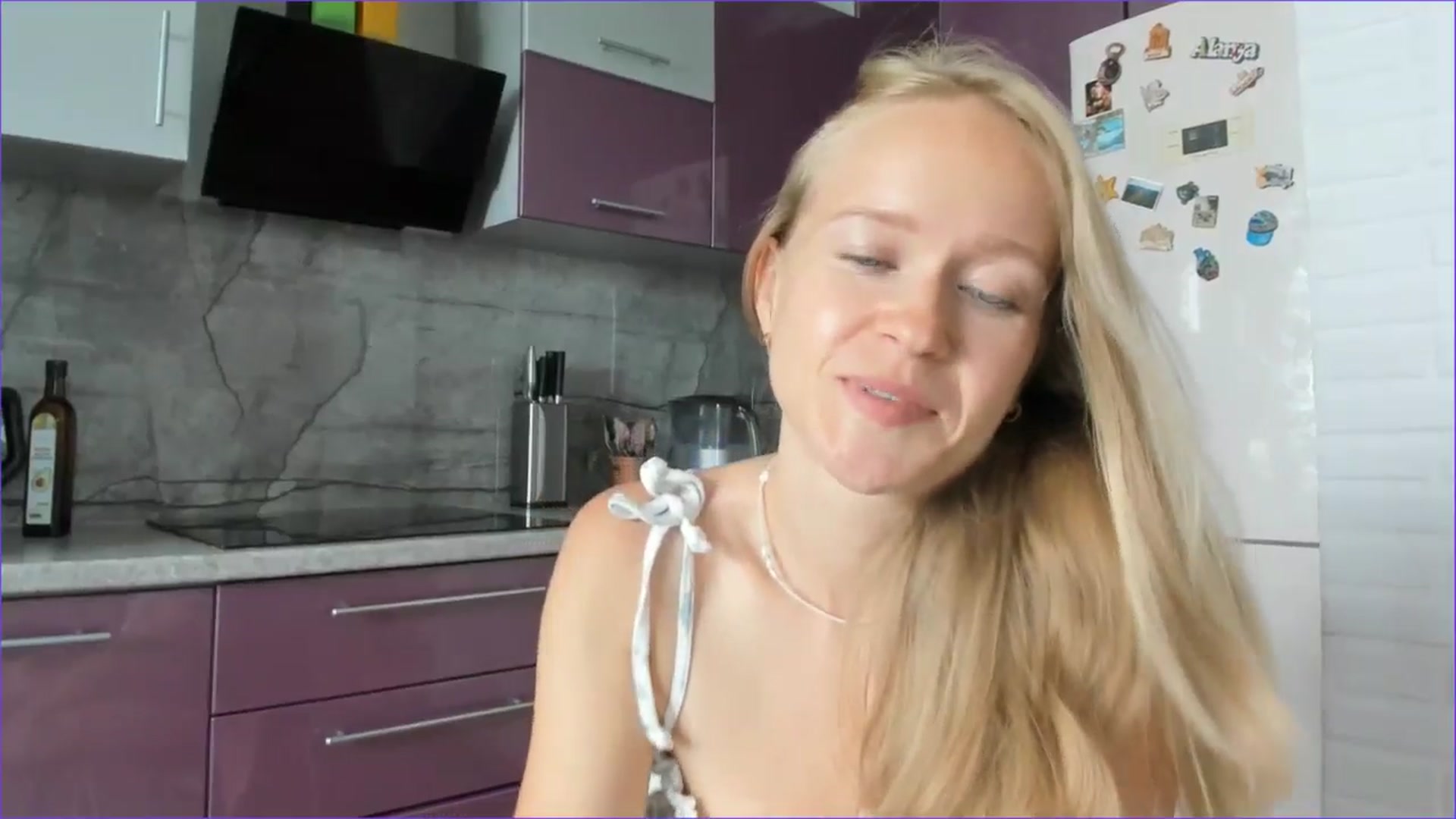 Gallery image thumbnail from Angel_Kristy's myfreecams stream on, 07/31/2025, 08:32 image 8 of 20