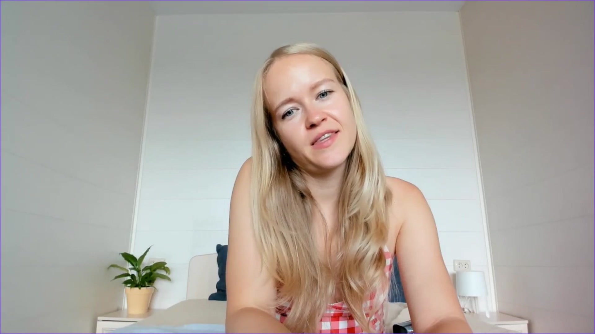 Gallery image thumbnail from Angel_Kristy's myfreecams stream on, 08/04/2025, 07:25 image 13 of 20