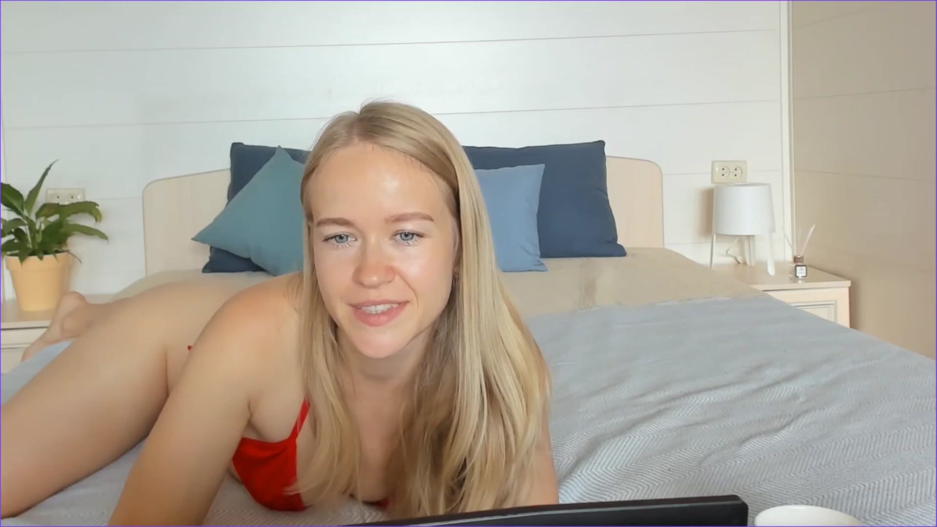 Gallery image thumbnail from Angel_Kristy's myfreecams stream on, 08/05/2025, 06:00 image 7 of 20