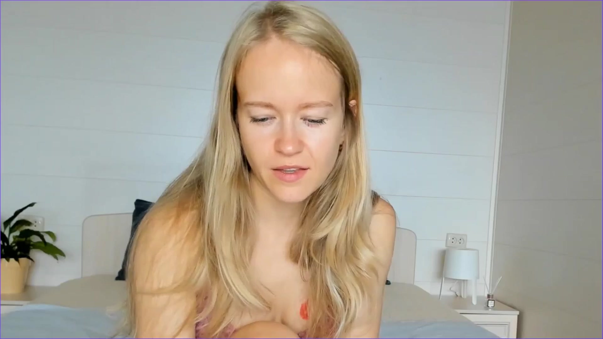 Gallery image thumbnail from Angel_Kristy's myfreecams stream on, 08/18/2025, 02:50 image 9 of 20
