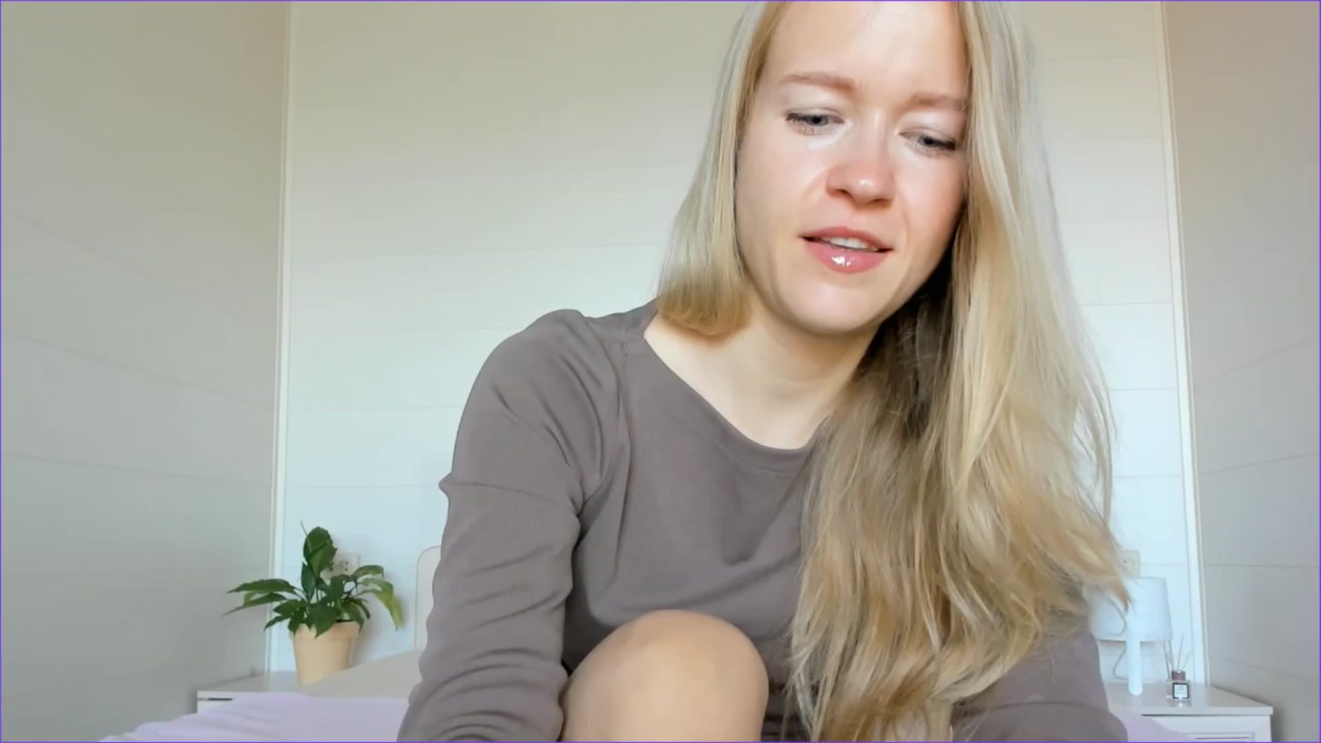 Gallery image thumbnail from Angel_Kristy's myfreecams stream on, 08/27/2025, 03:09 image 1 of 20