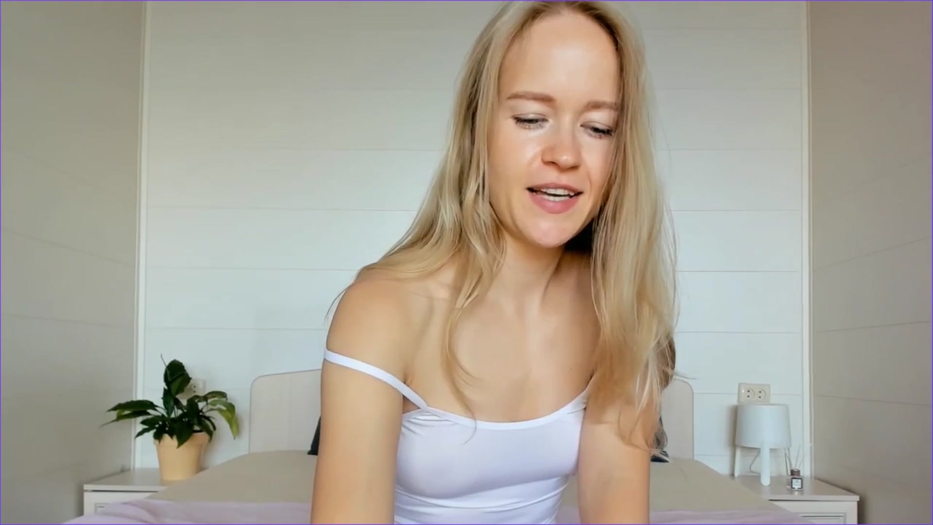Gallery image thumbnail from Angel_Kristy's myfreecams stream on, 08/28/2025, 07:12 image 13 of 20
