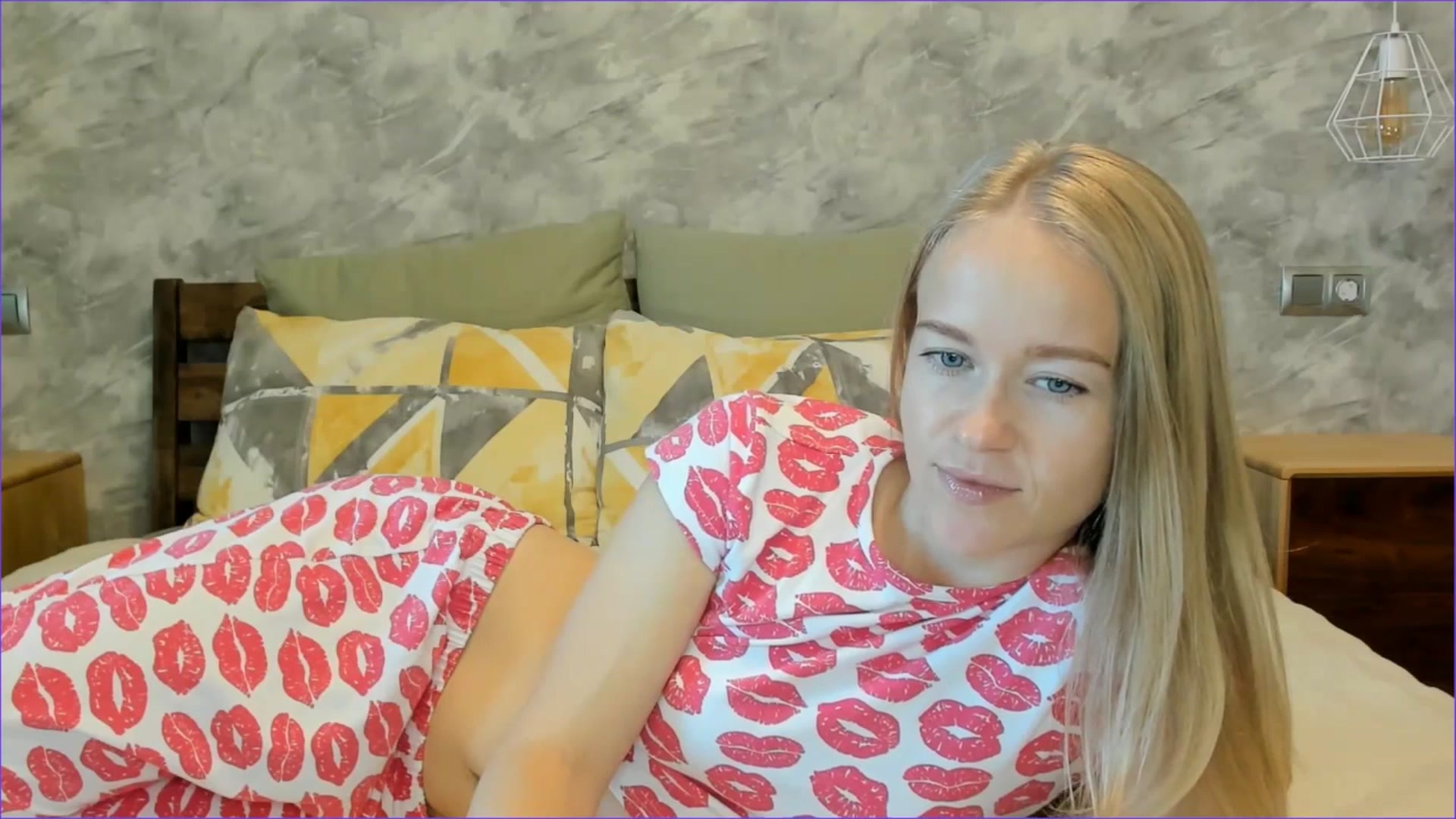 Gallery image thumbnail from Angel_Kristy's myfreecams stream on, 09/17/2025, 03:13 image 2 of 20