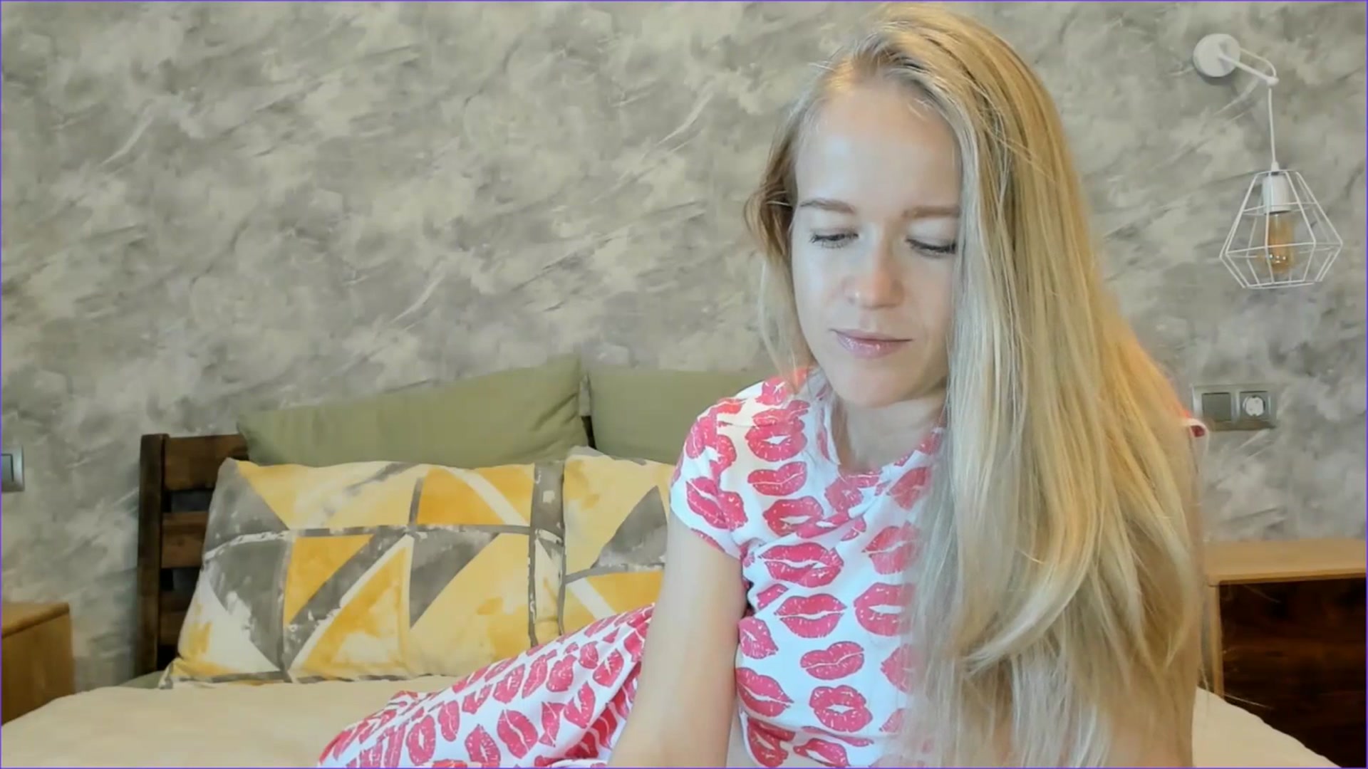 Gallery image thumbnail from Angel_Kristy's myfreecams stream on, 09/17/2025, 03:13 image 15 of 20