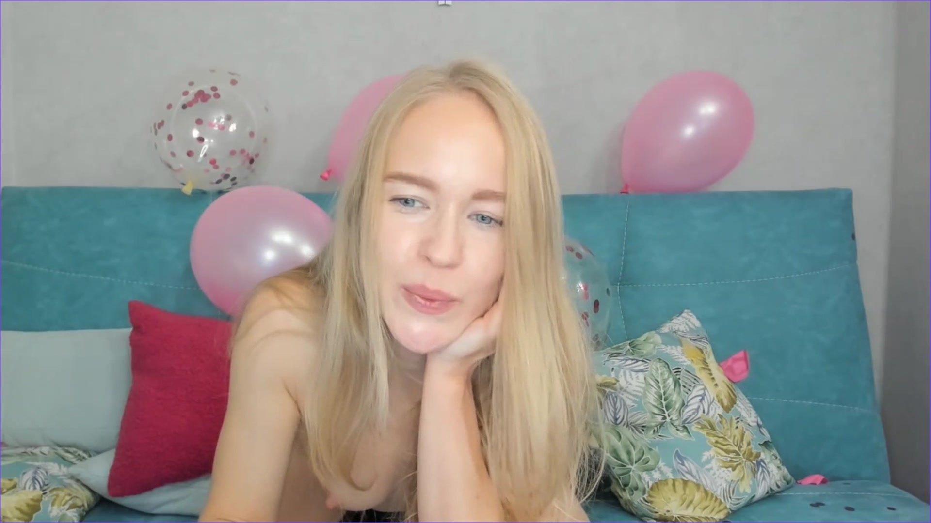 Gallery image thumbnail from Angel_Kristy's myfreecams stream on, 10/10/2025, 04:52 image 15 of 20