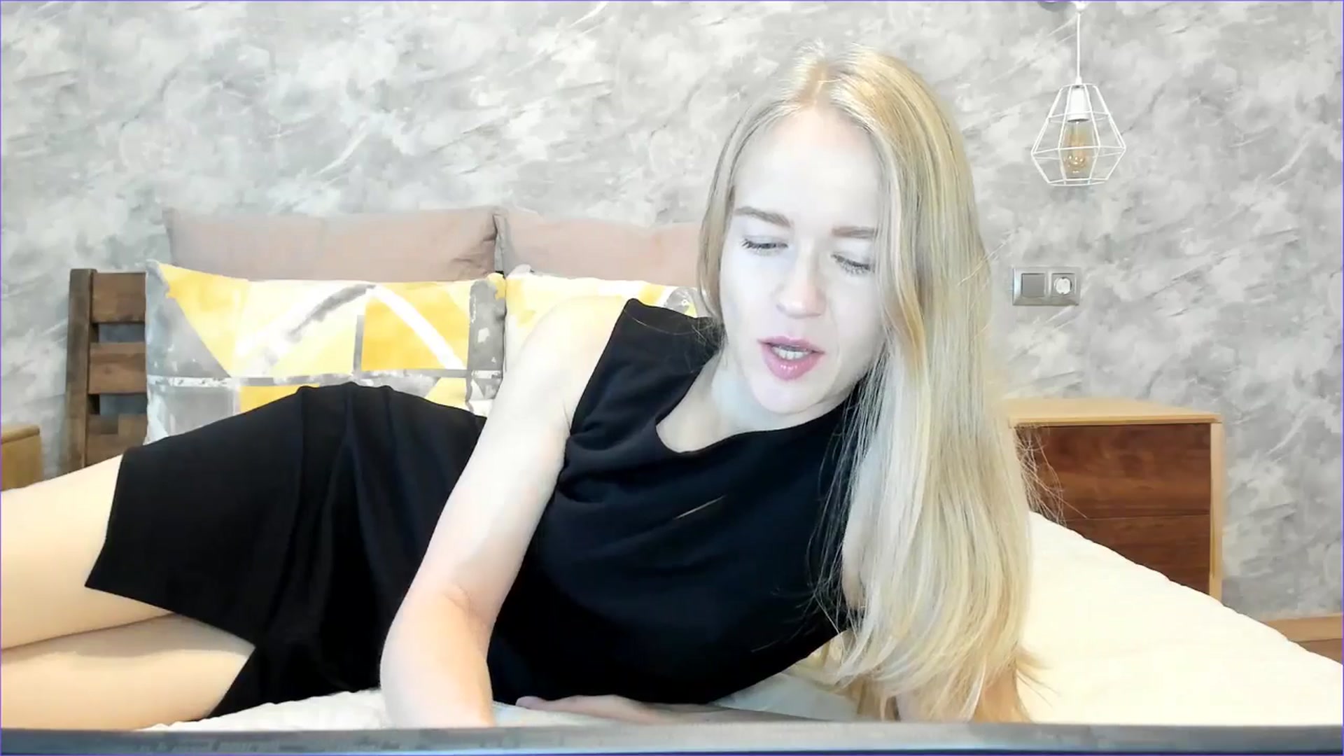 Gallery image thumbnail from Angel_Kristy's myfreecams stream on, 11/11/2025, 04:25 image 7 of 20