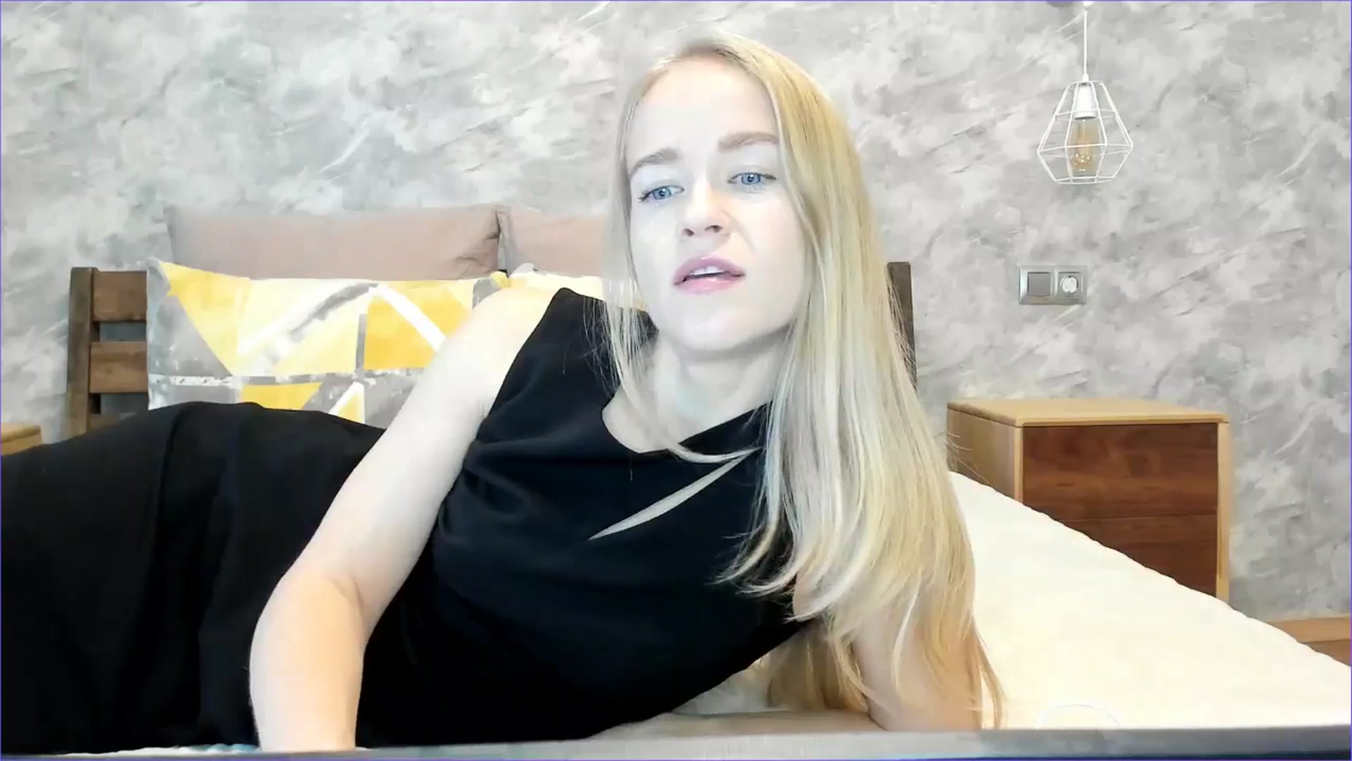 Gallery image thumbnail from Angel_Kristy's myfreecams stream on, 11/11/2025, 04:25 image 4 of 20