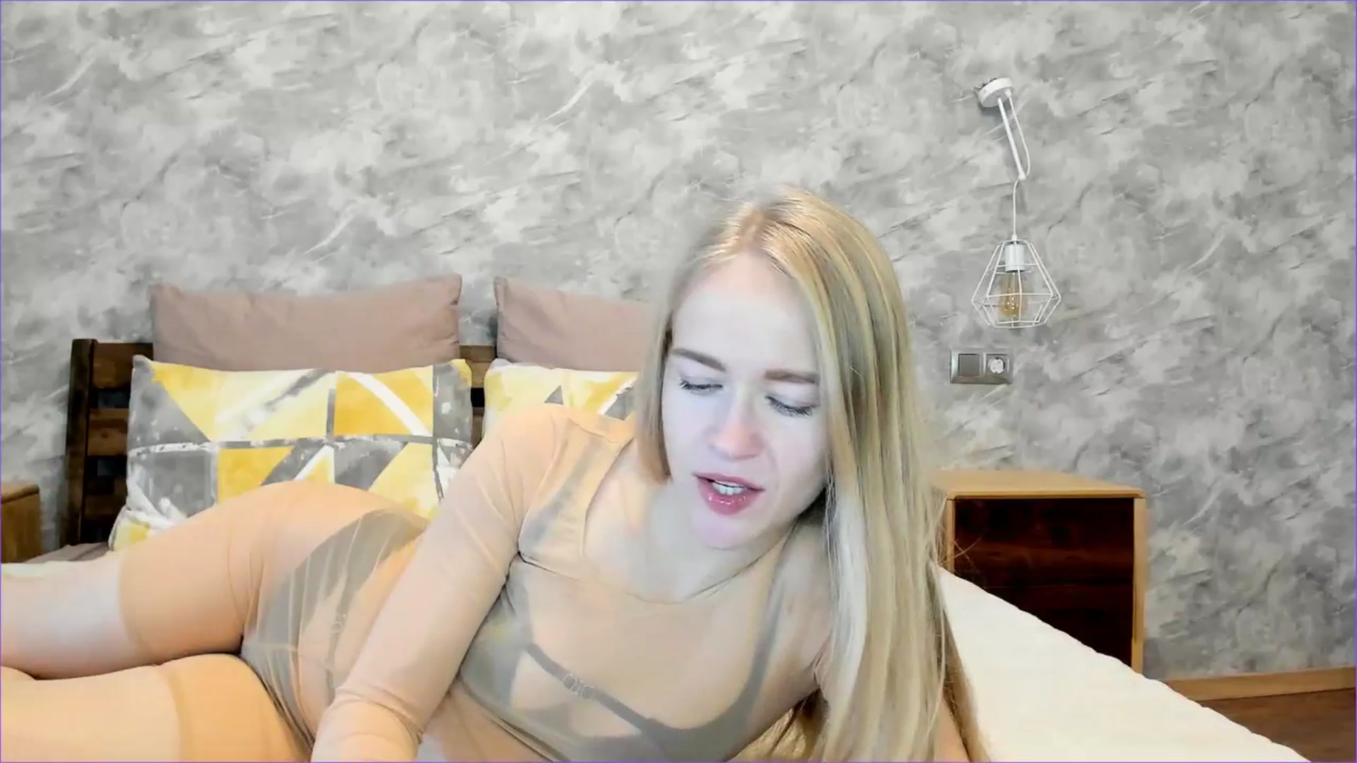 Gallery image thumbnail from Angel_Kristy's myfreecams stream on, 11/13/2025, 03:59 image 4 of 20