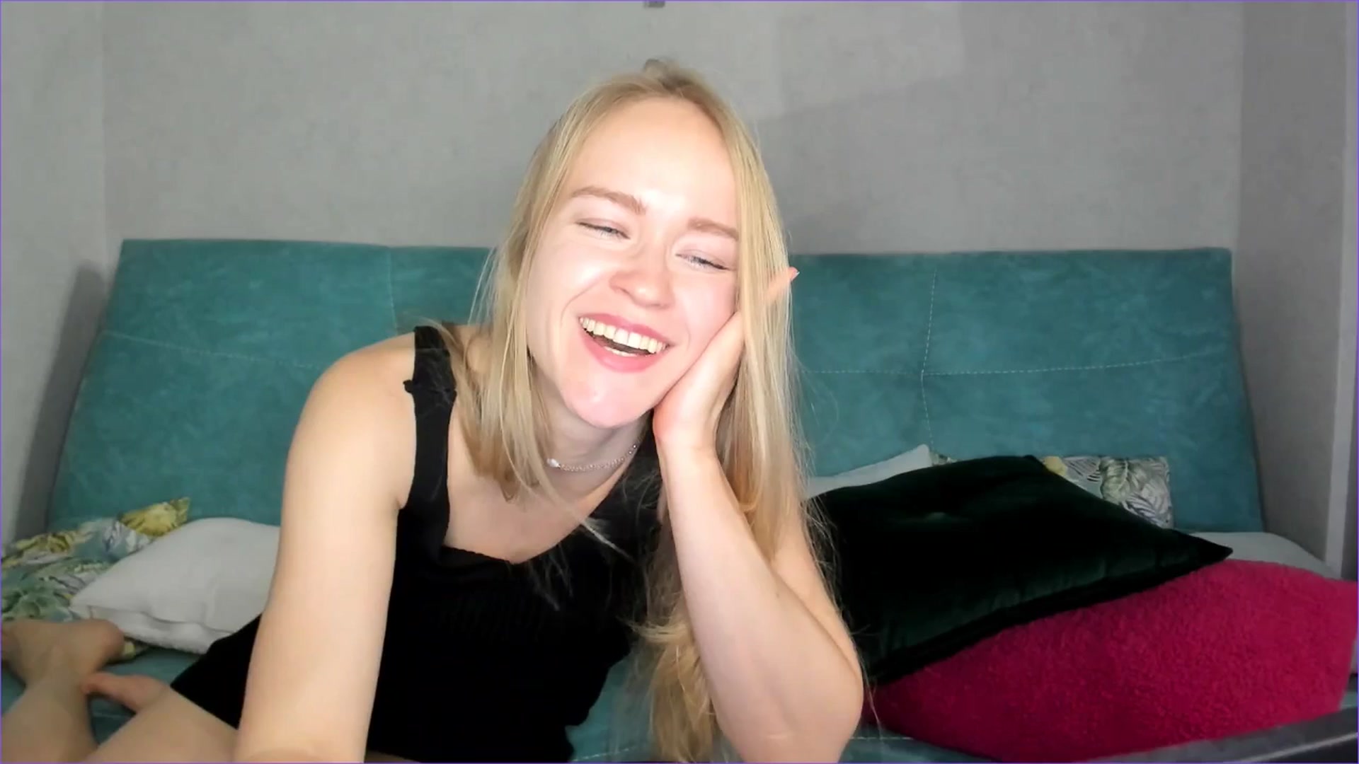 Gallery image thumbnail from Angel_Kristy's myfreecams stream on, 11/18/2025, 05:57 image 16 of 20