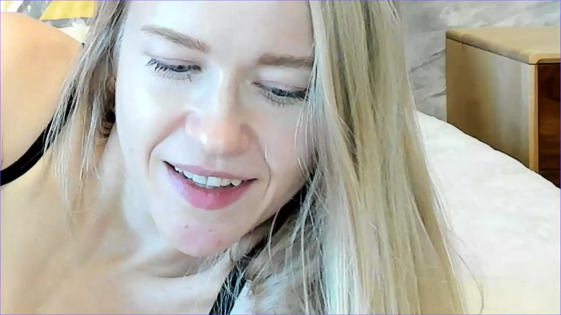 Gallery image thumbnail from Angel_Kristy's myfreecams stream on, 12/01/2025, 08:25 image 1 of 20