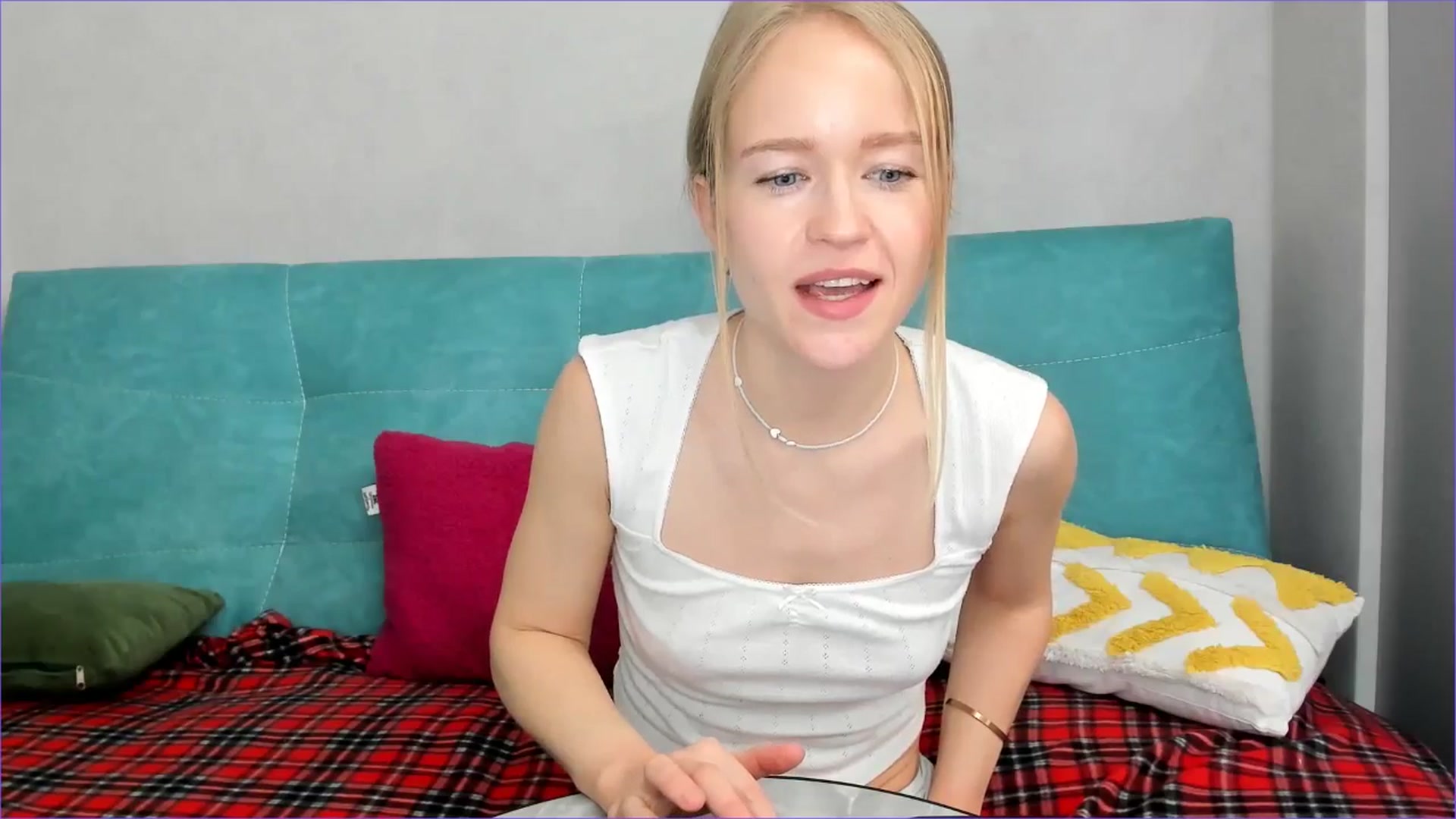 Gallery image thumbnail from Angel_Kristy's myfreecams stream on, 12/30/2025, 06:42 image 20 of 20