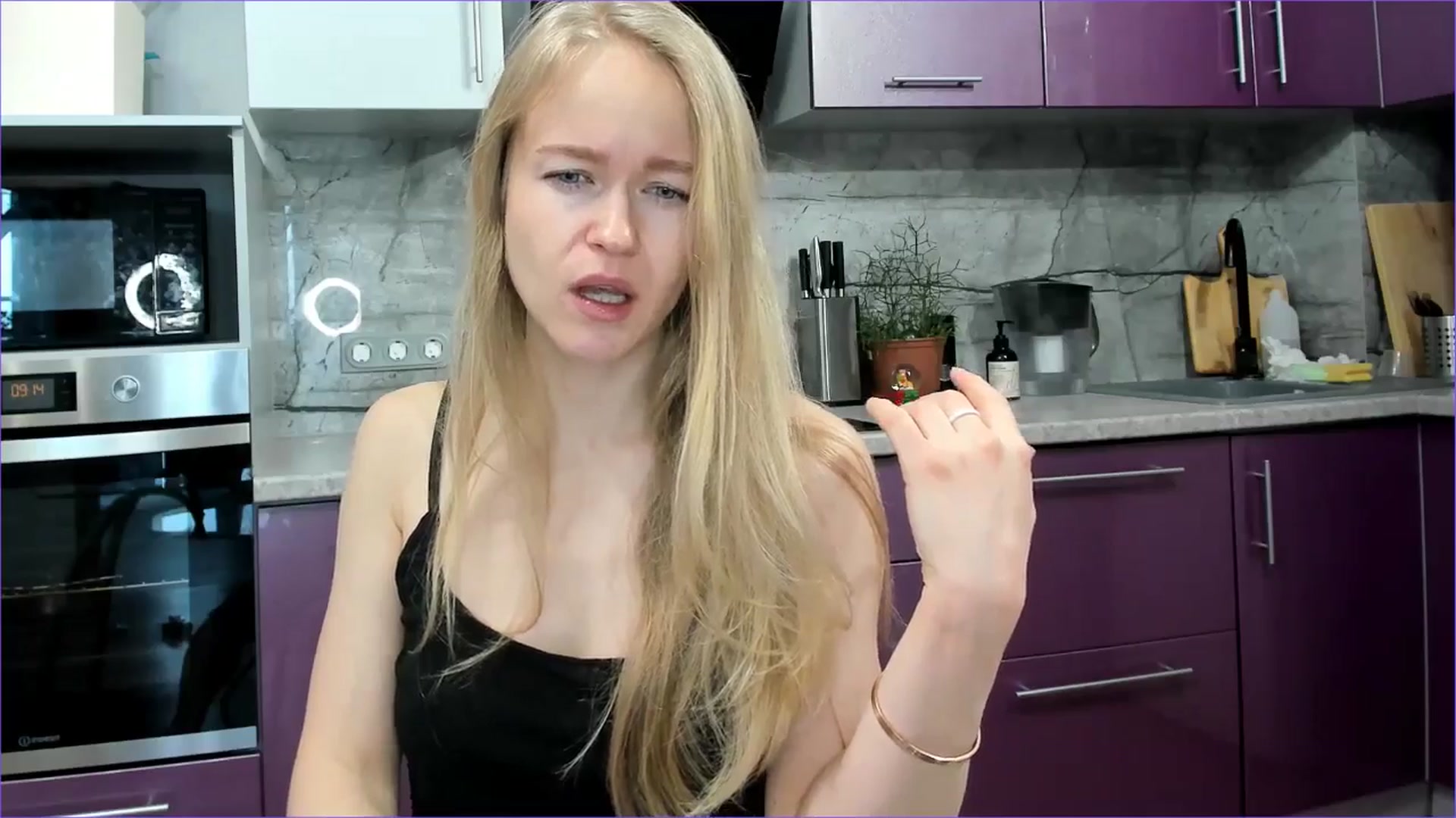 Gallery image thumbnail from Angel_Kristy's myfreecams stream on, 01/22/2026, 06:27 image 12 of 20