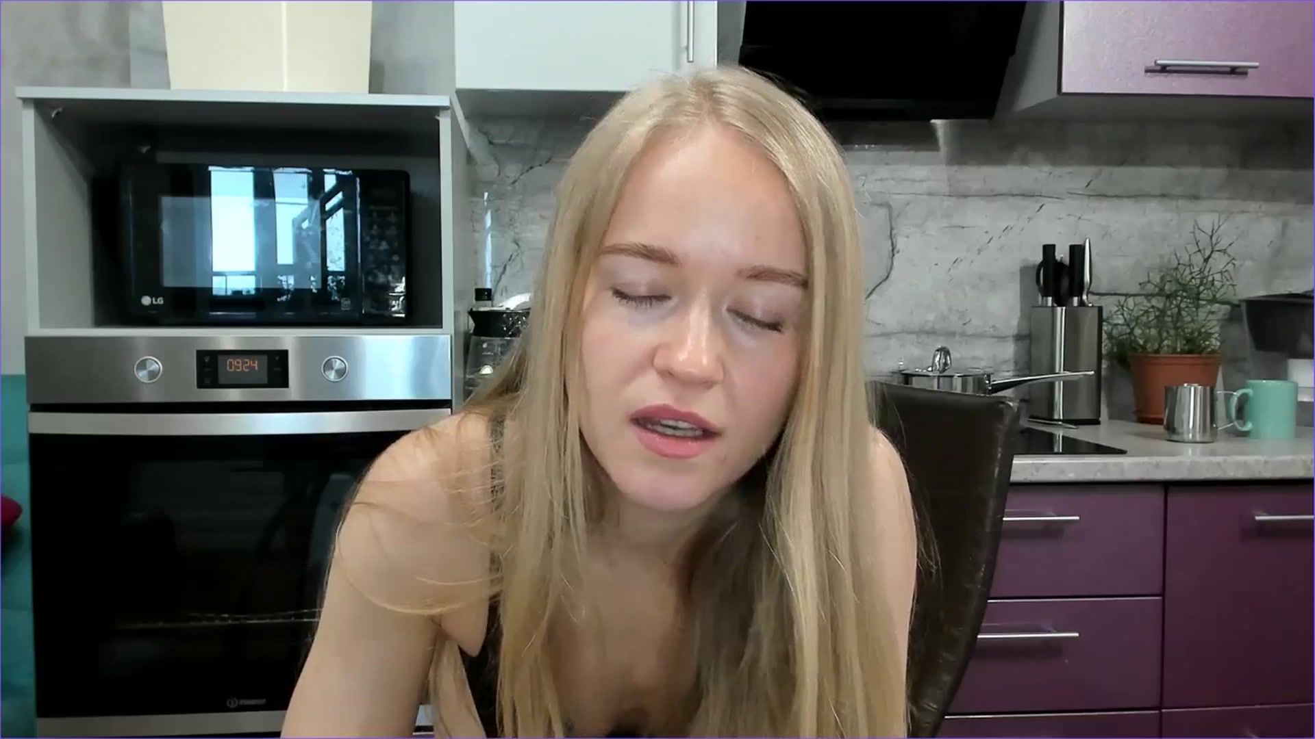 Gallery image thumbnail from Angel_Kristy's myfreecams stream on, 03/13/2026, 06:42 image 13 of 20