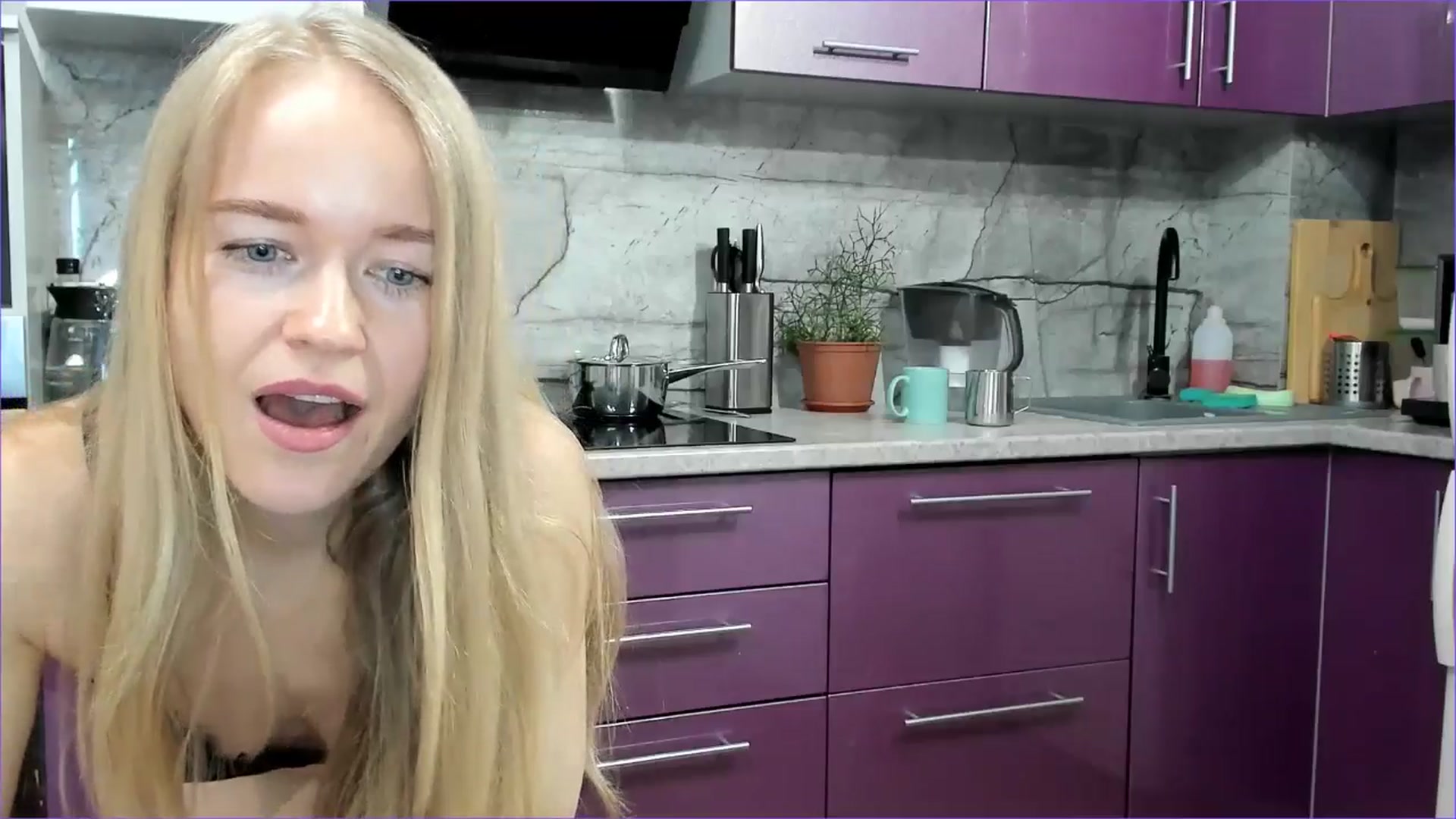 Gallery image thumbnail from Angel_Kristy's myfreecams stream on, 03/13/2026, 06:42 image 5 of 20