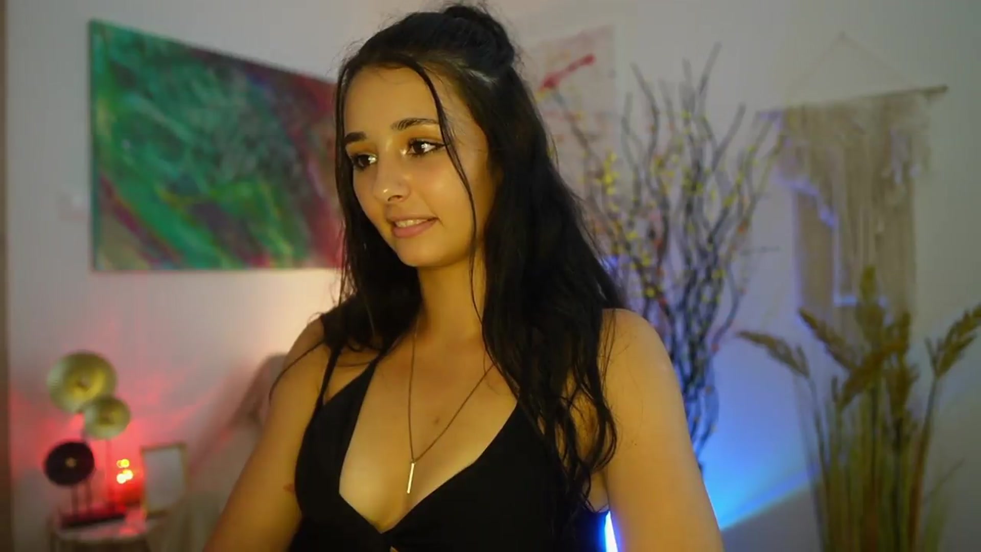Gallery image thumbnail from Angel_Nice's myfreecams stream on, 06/25/2026, 21:03 image 18 of 20