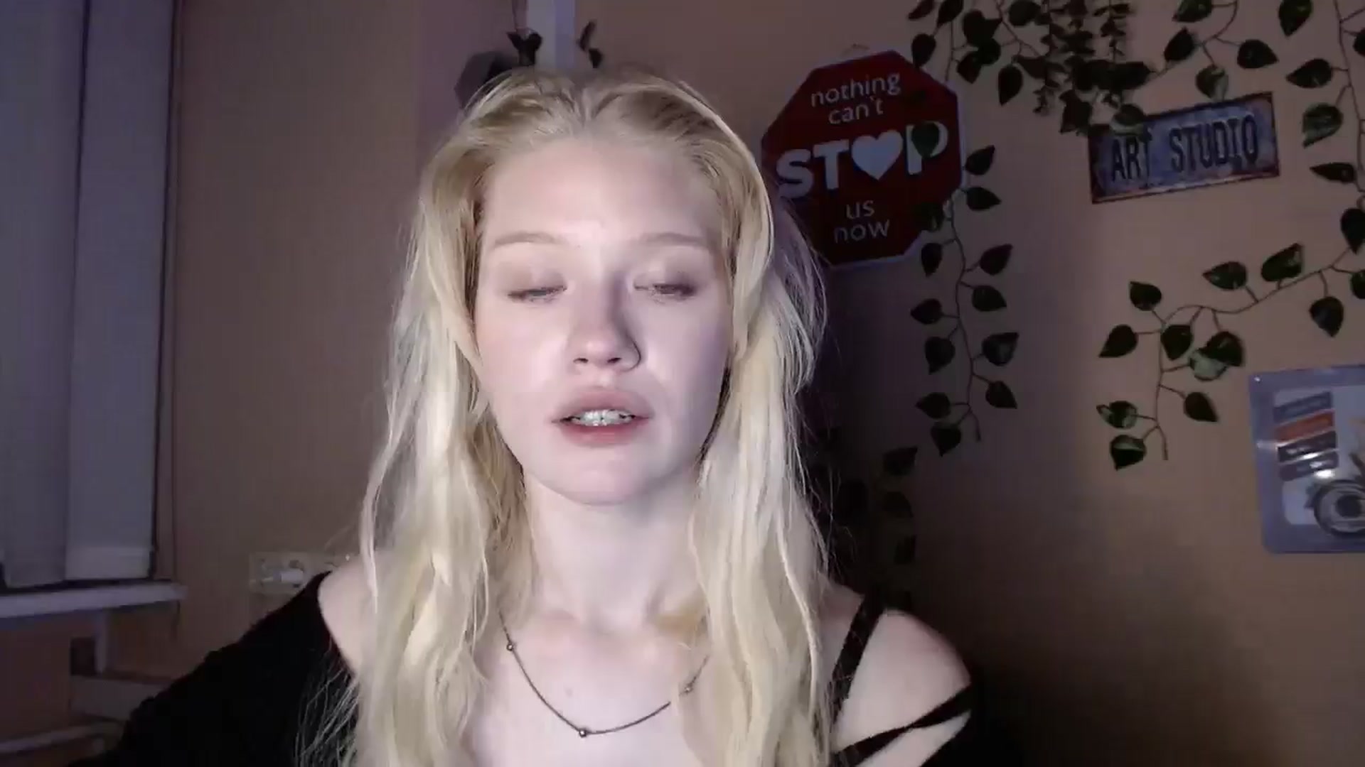 Gallery image thumbnail from Angel_baby's myfreecams stream on, 01/13/2026, 19:25 image 15 of 20