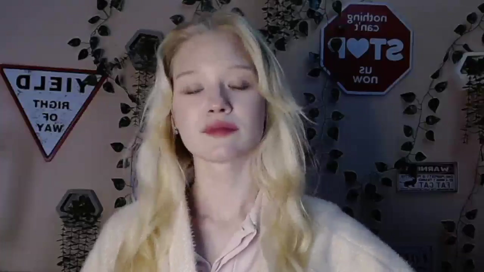 Gallery image thumbnail from Angel_baby's myfreecams stream on, 01/18/2026, 03:58 image 2 of 20