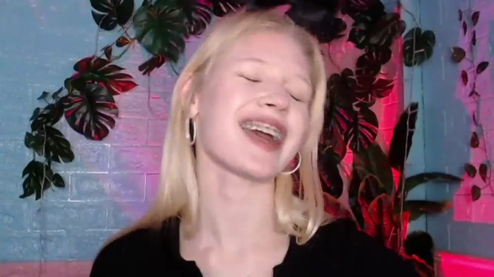 Gallery image thumbnail from Angel_baby's myfreecams stream on, 01/21/2026, 19:05 image 17 of 20
