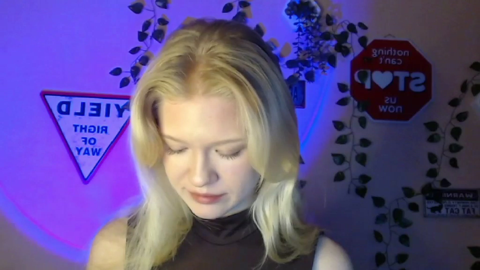 Gallery image thumbnail from Angel_baby's myfreecams stream on, 02/15/2026, 16:10 image 4 of 20