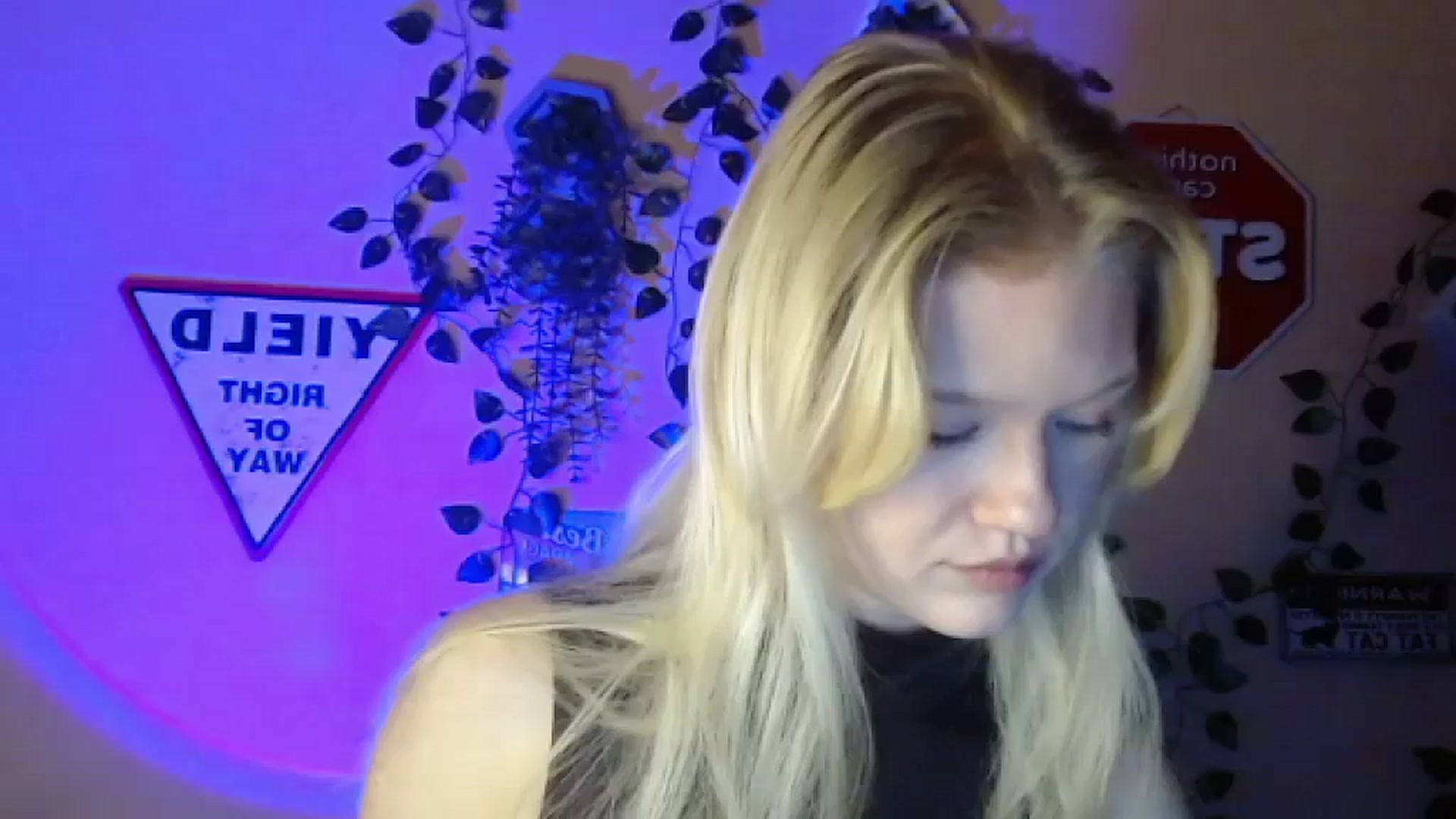 Gallery image thumbnail from Angel_baby's myfreecams stream on, 02/15/2026, 16:10 image 14 of 20
