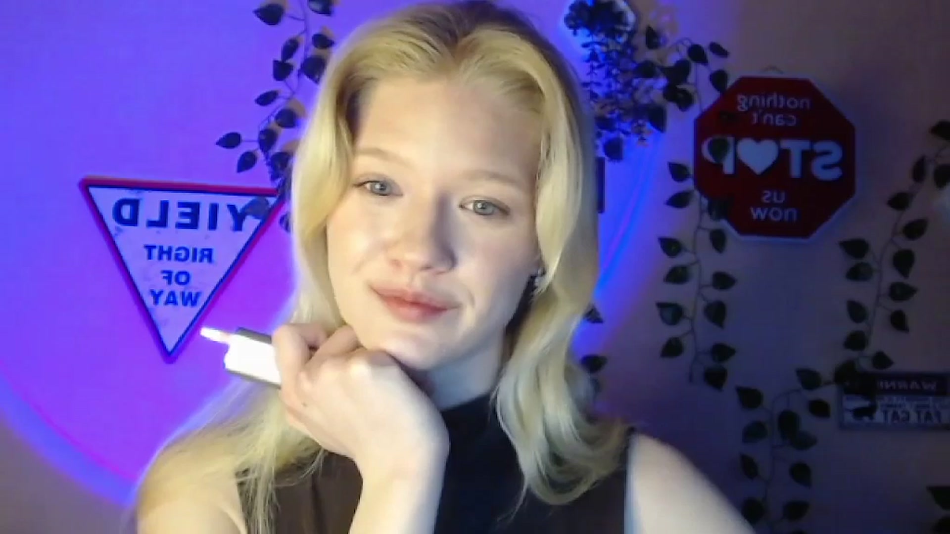 Gallery image thumbnail from Angel_baby's myfreecams stream on, 02/15/2026, 16:10 image 3 of 20