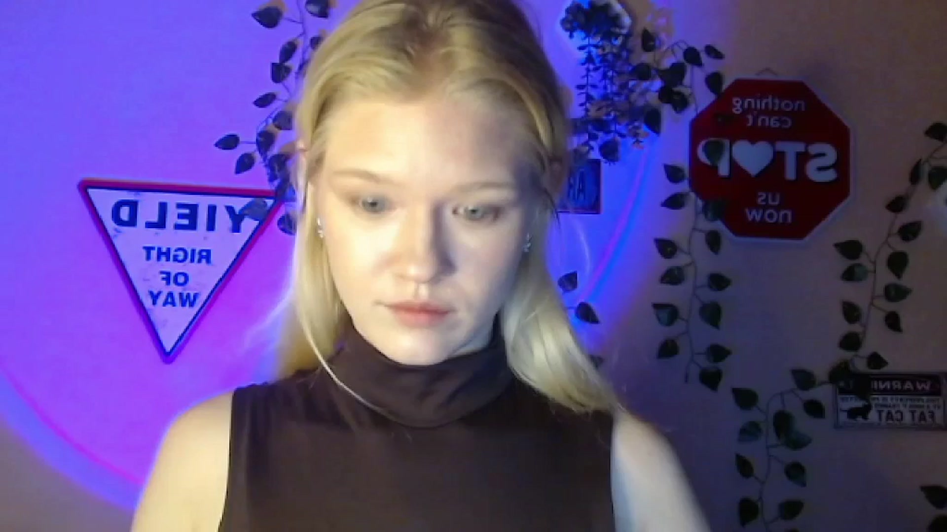 Gallery image thumbnail from Angel_baby's myfreecams stream on, 02/15/2026, 16:10 image 16 of 20