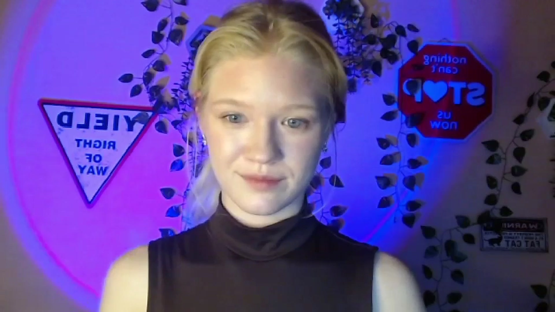 Gallery image thumbnail from Angel_baby's myfreecams stream on, 02/15/2026, 17:51 image 17 of 20