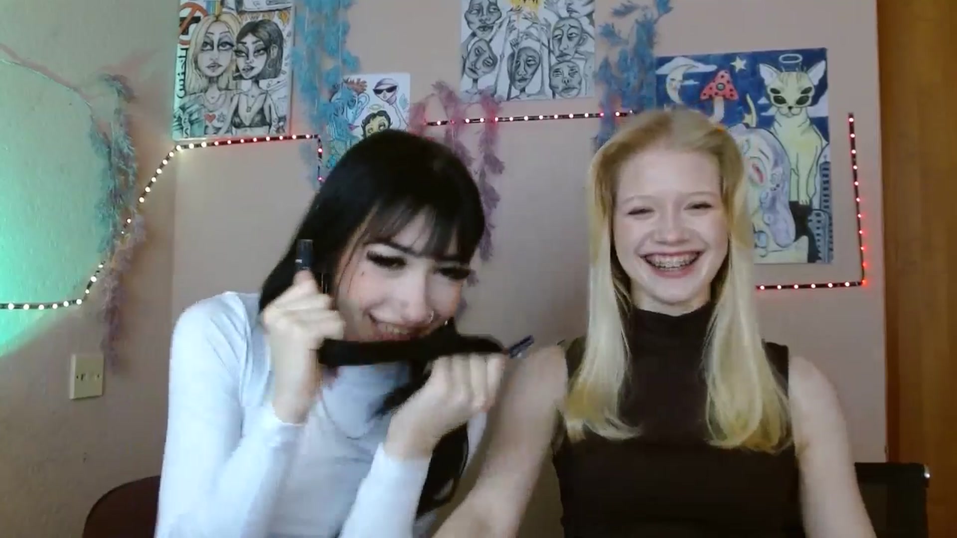 Gallery image thumbnail from Angel_baby's myfreecams stream on, 03/17/2026, 15:11 image 18 of 20