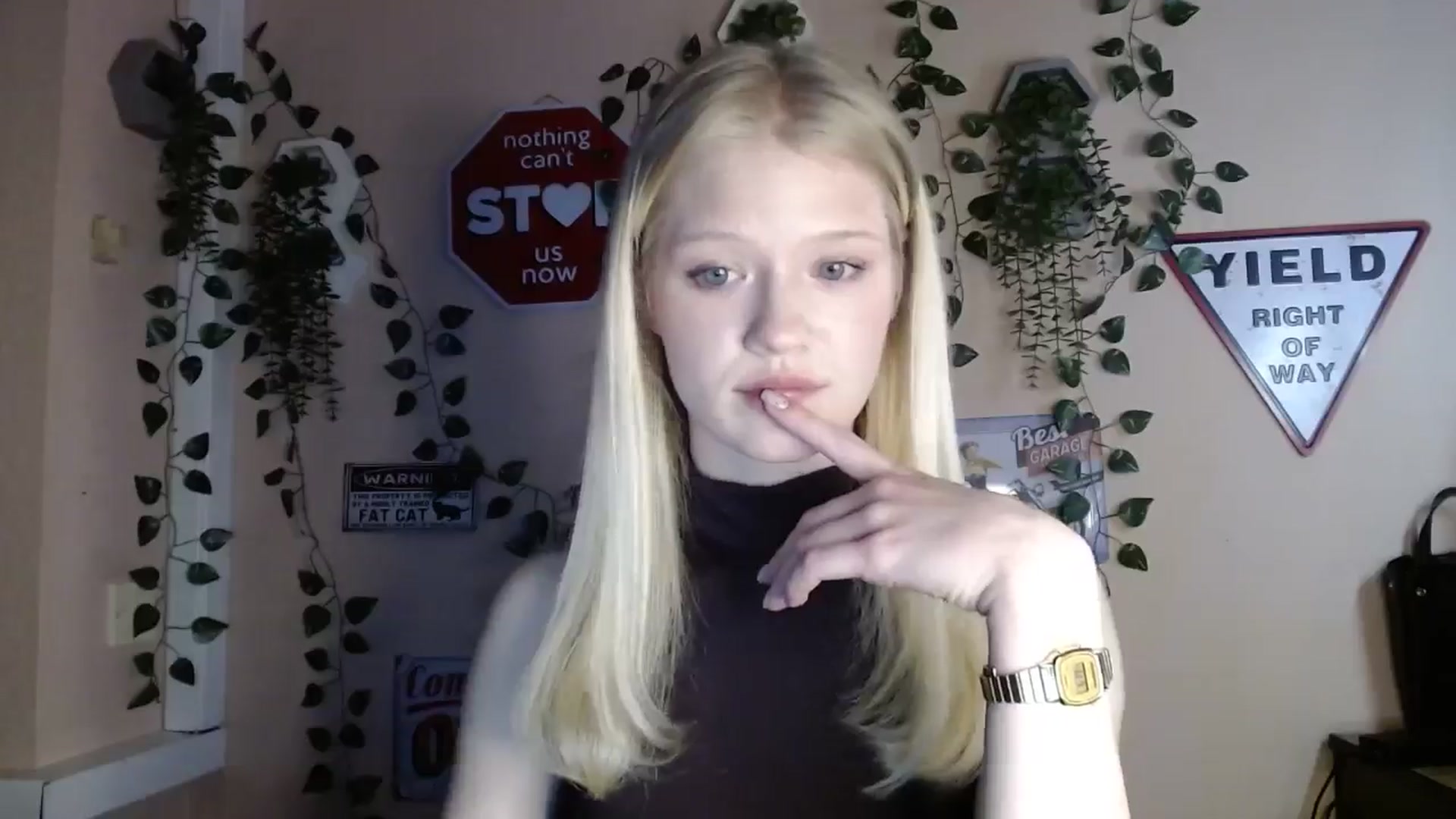 Gallery image thumbnail from Angel_baby's myfreecams stream on, 03/17/2026, 17:04 image 12 of 20
