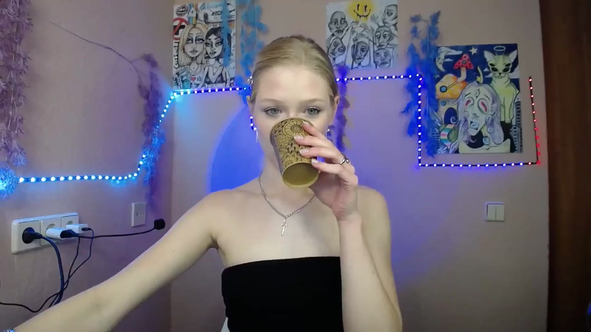 Gallery image thumbnail from Angel_baby's myfreecams stream on, 03/28/2026, 14:38 image 16 of 20