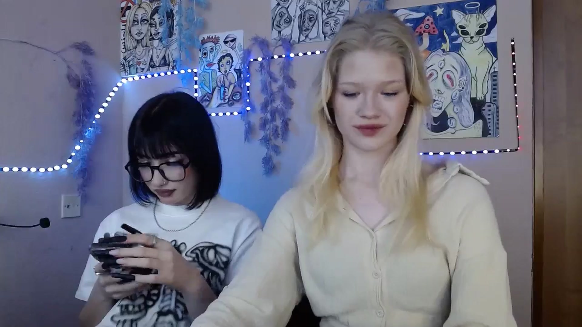Gallery image thumbnail from Angel_baby's myfreecams stream on, 04/01/2026, 13:52 image 16 of 20