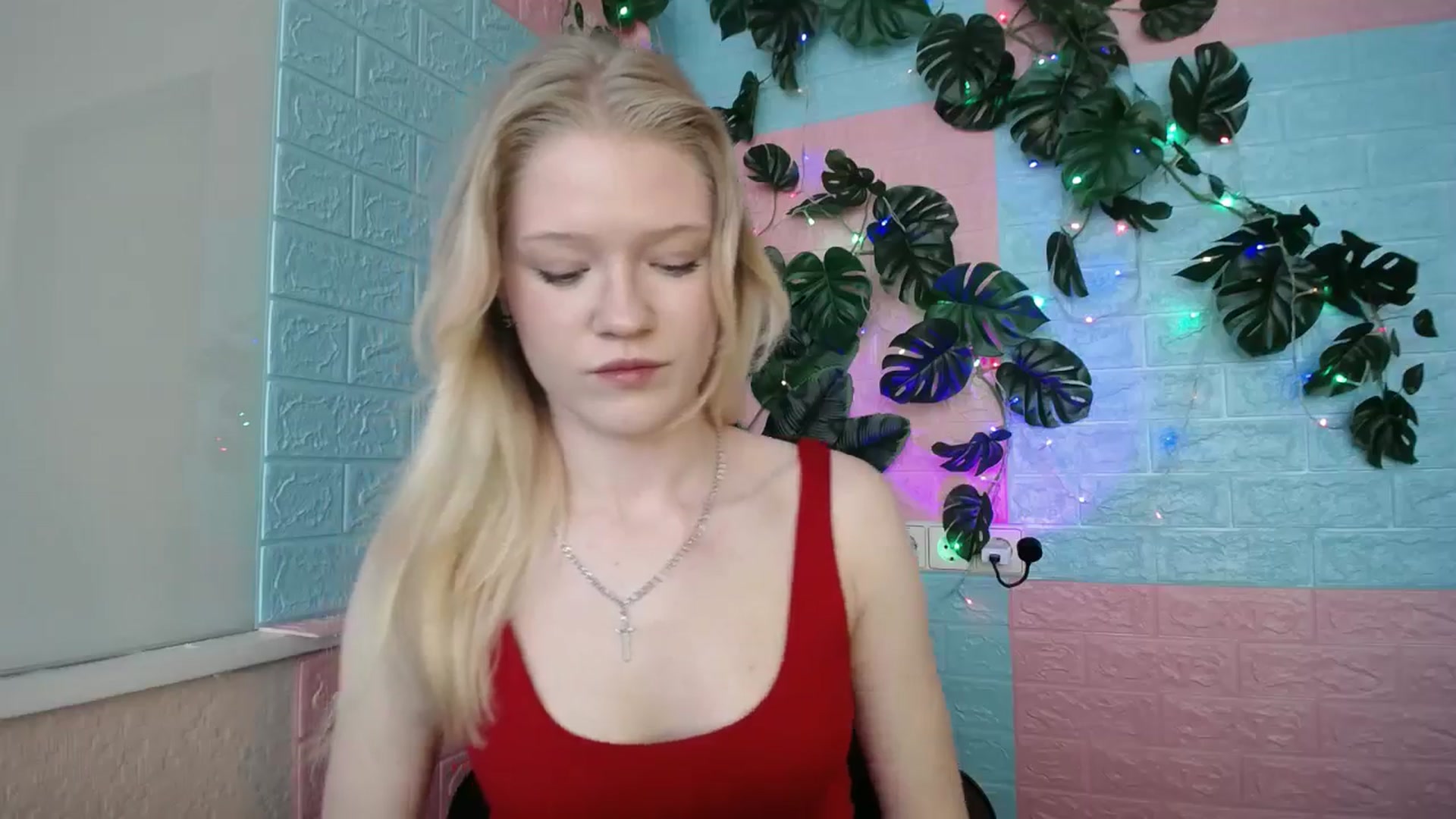 Gallery image thumbnail from Angel_baby's myfreecams stream on, 04/07/2026, 14:27 image 17 of 20