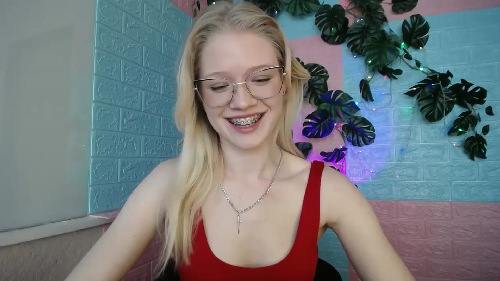 Gallery image thumbnail from Angel_baby's myfreecams stream on, 04/07/2026, 14:27 image 18 of 20