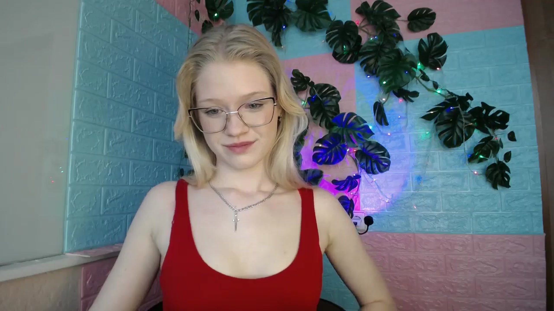 Gallery image thumbnail from Angel_baby's myfreecams stream on, 04/07/2026, 15:39 image 17 of 20